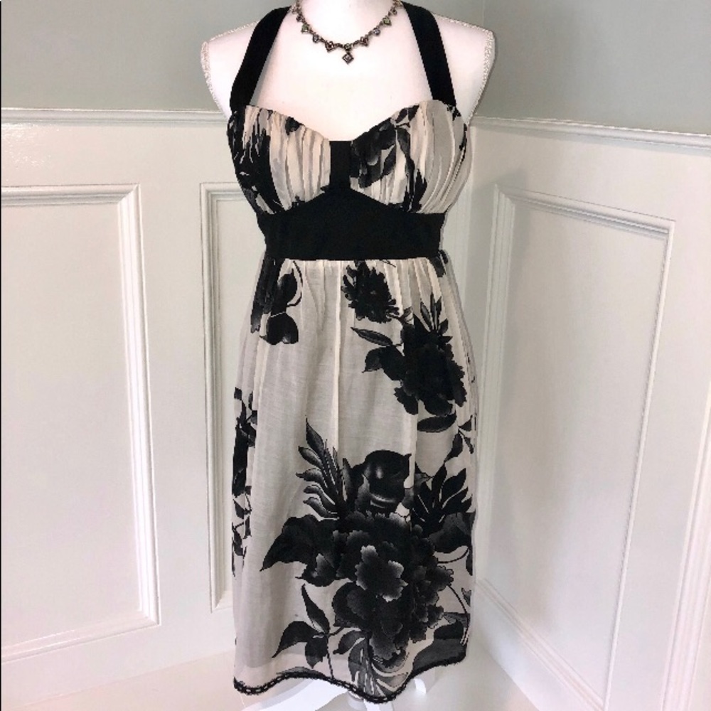 Single Dress Cream/Black Halter Cocktail Dress Sm